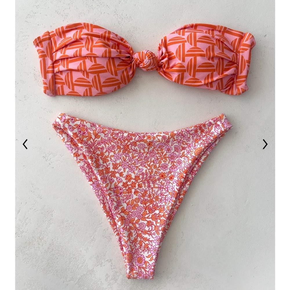 NWT- Skatie Swim Kelly Bottom in color Flora